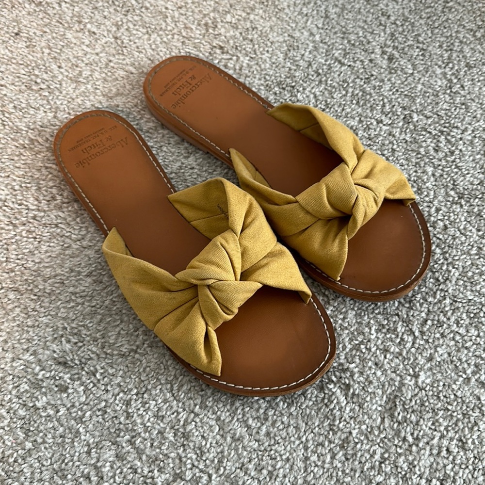 Abercrombie Sandals